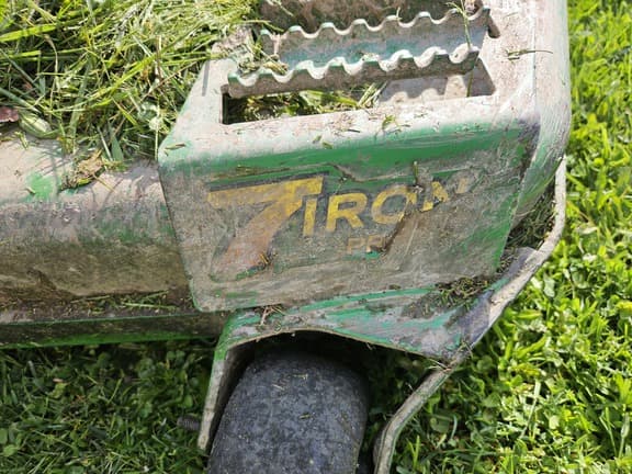 Image of John Deere Z970R equipment image 4
