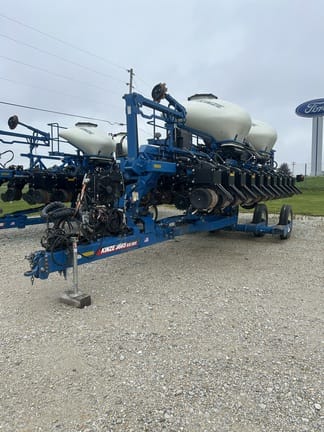 2021 Kinze 3665 Equipment Image0
