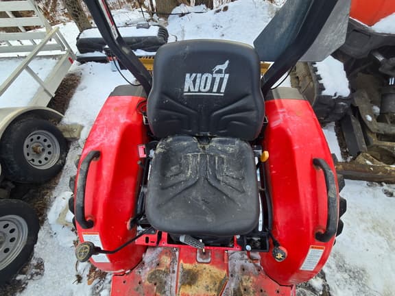 Image of Kioti CK2610 equipment image 4