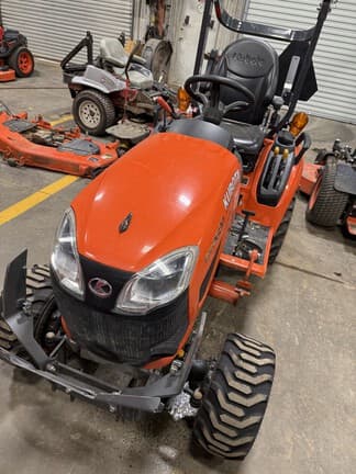Image of Kubota BX2680 equipment image 2