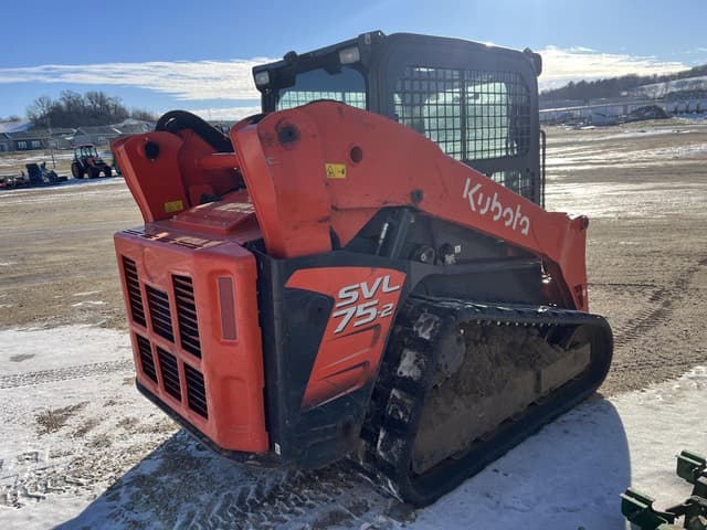 Image of Kubota SVL75-2 equipment image 2