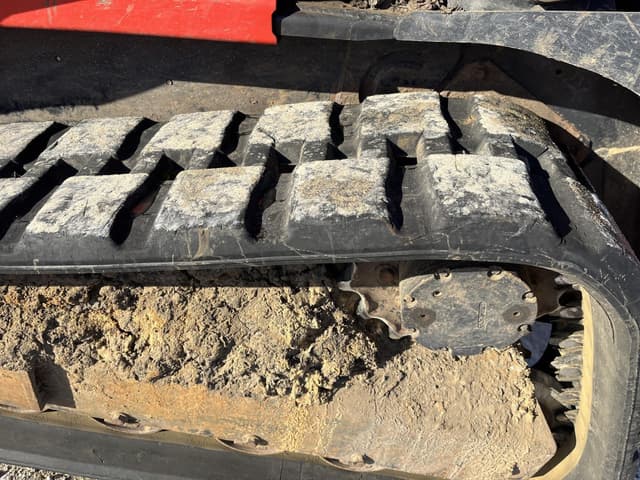 Image of Kubota SVL75-2 equipment image 4