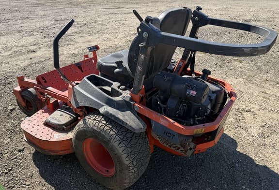 Image of Kubota Z725 equipment image 3