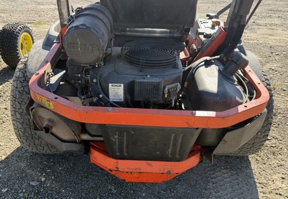 Image of Kubota Z725 equipment image 4