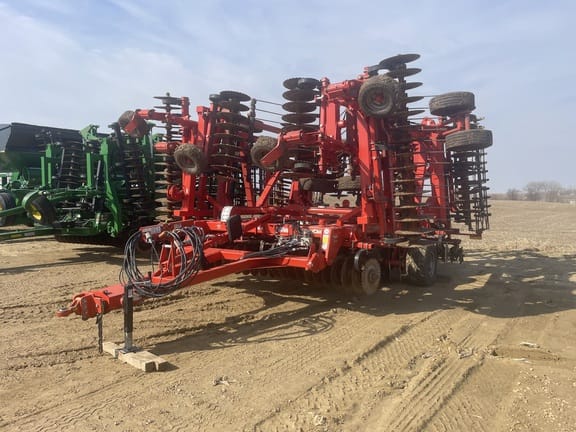 2021 Kuhn Excelerator XT 8010 Equipment Image0
