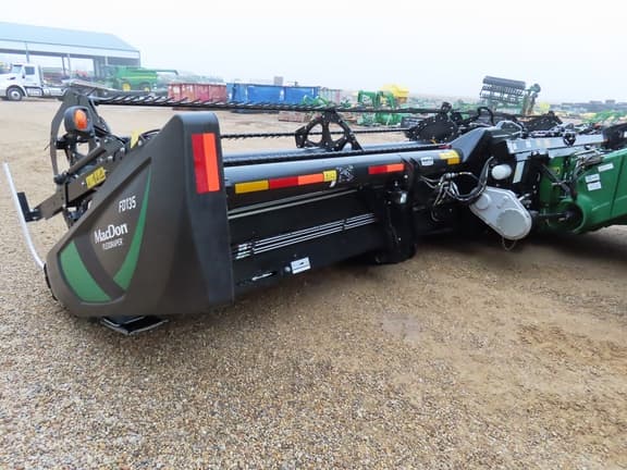 Image of MacDon FD135 equipment image 4