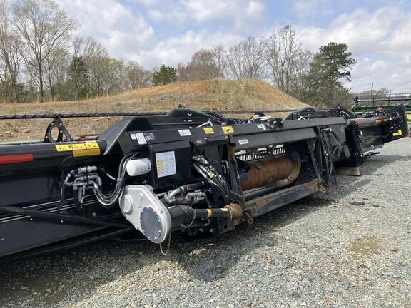 Image of MacDon FD140 equipment image 2