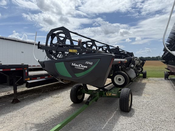 2021 MacDon FD140 Equipment Image0