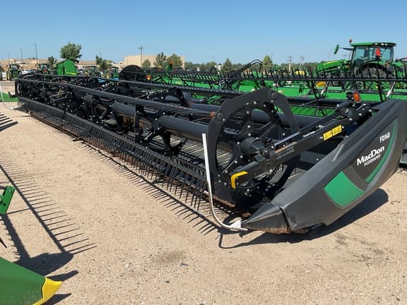 Image of MacDon FD140 Primary image