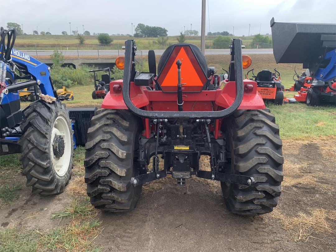 Image of Mahindra 1626 HST Image 1