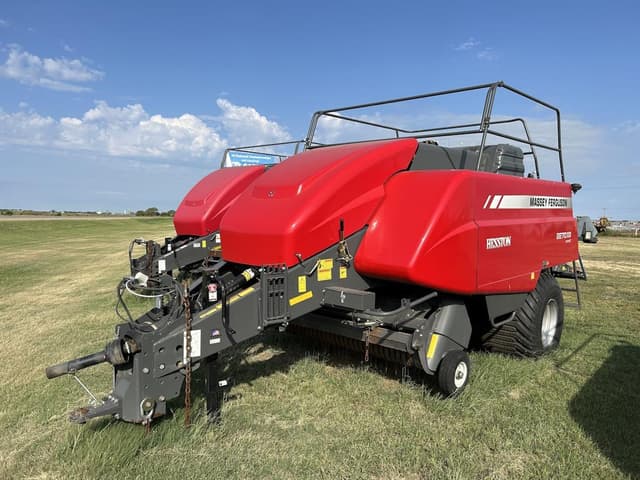Image of Massey Ferguson 2270XD equipment image 1