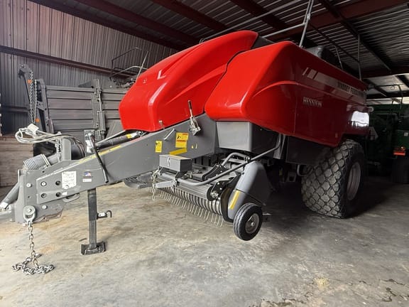 2021 Massey Ferguson 2290 Equipment Image0