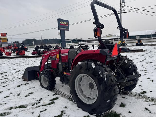 Image of Massey Ferguson 2850M equipment image 4