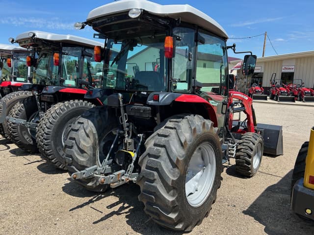 Image of Massey Ferguson 2850M equipment image 4