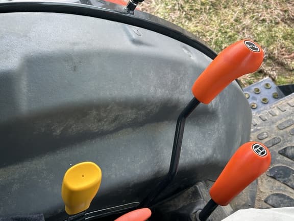 Image of Massey Ferguson 2850M equipment image 4