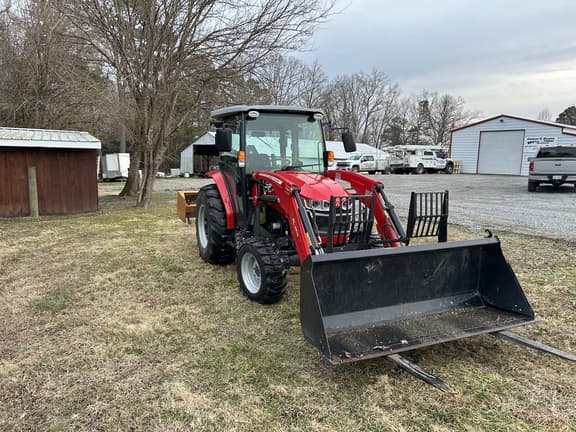 Image of Massey Ferguson 2850M equipment image 2