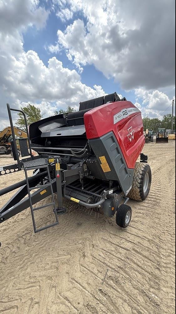 2021 Massey Ferguson 4160V Equipment Image0