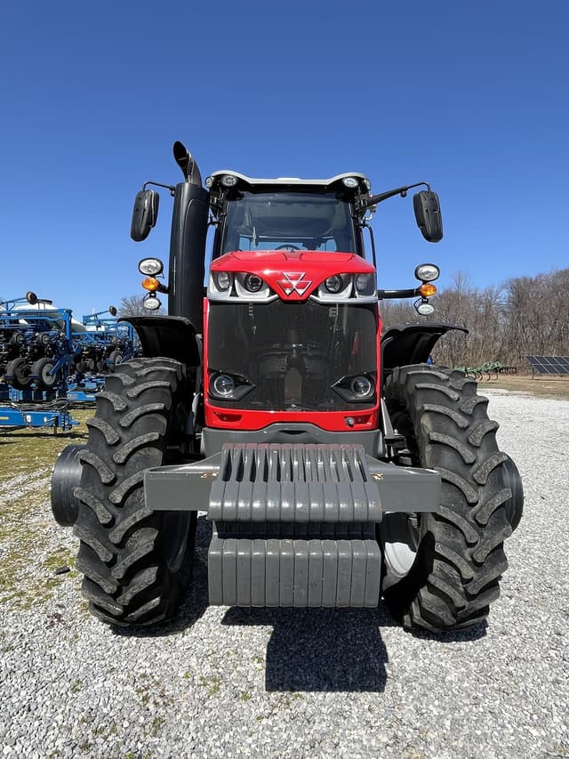 Image of Massey Ferguson 8735S equipment image 2