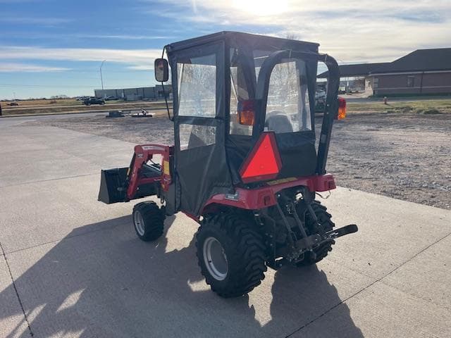 Image of Massey Ferguson GC1723E equipment image 2