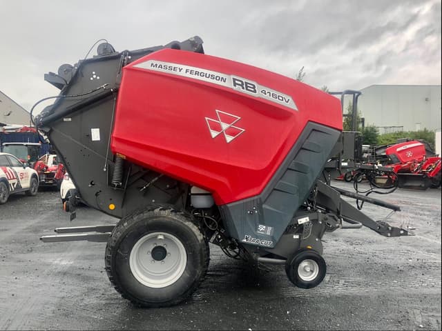 Image of Massey Ferguson RB4160V equipment image 3
