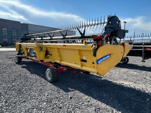 Image of New Holland 840CD equipment image 4