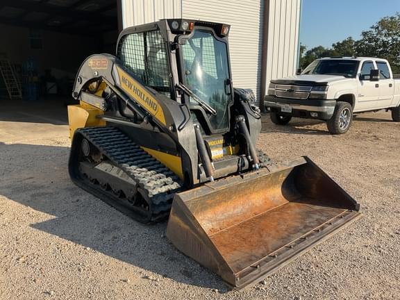 Image of New Holland C332 equipment image 4