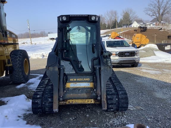 Image of New Holland C332 equipment image 2