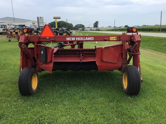 Image of New Holland 210 equipment image 4
