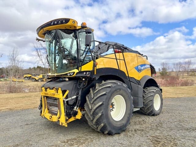 Image of New Holland FR920 equipment image 2