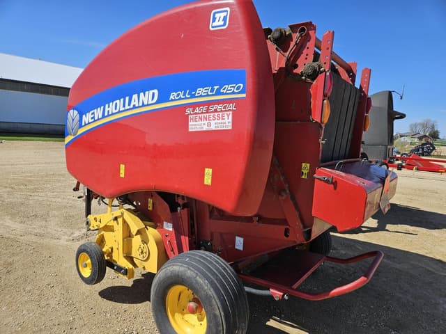 Image of New Holland RB450 equipment image 4