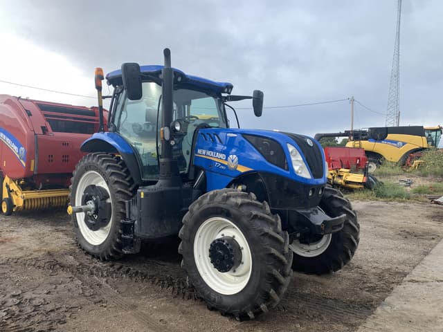 Image of New Holland T7.260 equipment image 2