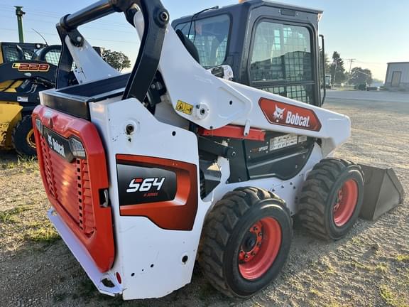Image of Bobcat S64 equipment image 3