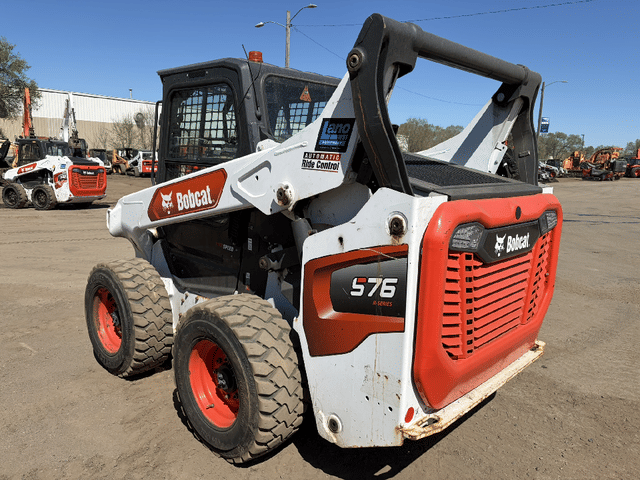Image of Bobcat S76 equipment image 4