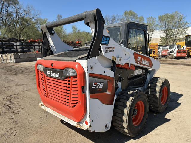 Image of Bobcat S76 equipment image 4