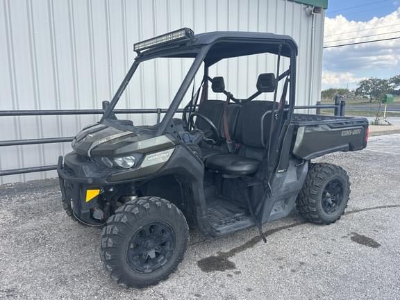 Image of Can-Am Defender XT HD8 equipment image 1
