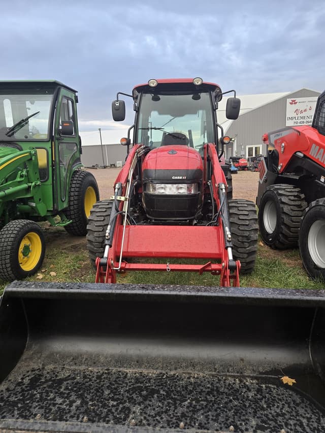 Image of Case IH Farmall 55C equipment image 2
