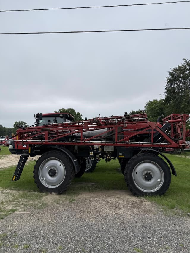 Image of Case IH Patriot 3340 equipment image 1