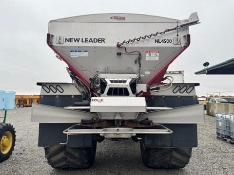 Image of Case IH Titan 4040 equipment image 4