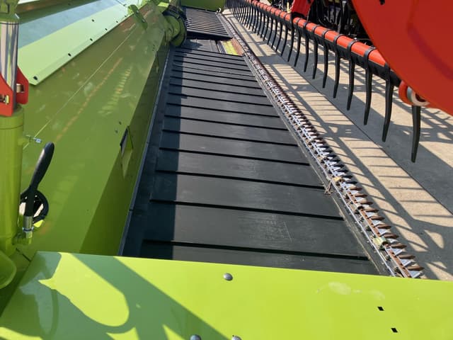 Image of CLAAS Convio Flex 1230 equipment image 4