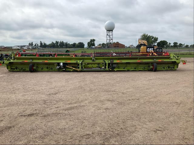 Image of CLAAS 1380 Convio equipment image 2