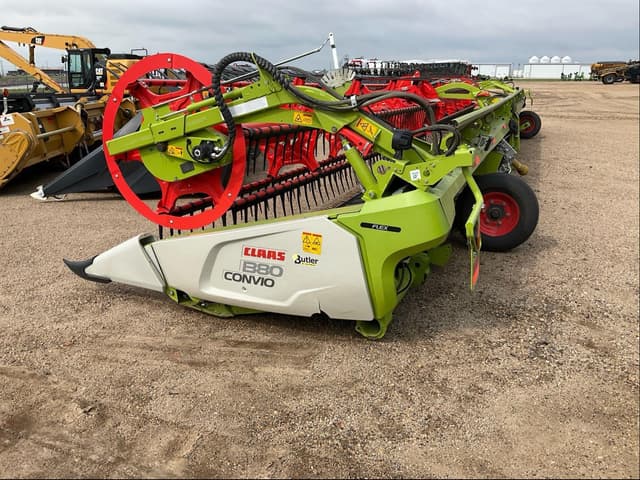 Image of CLAAS 1380 Convio equipment image 3