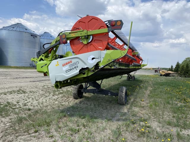 Image of CLAAS 1380 Convio equipment image 2
