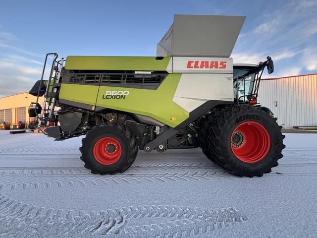 Image of CLAAS Lexion 8600 equipment image 4