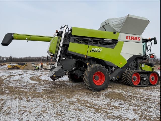 Image of CLAAS Lexion 8600TT equipment image 4