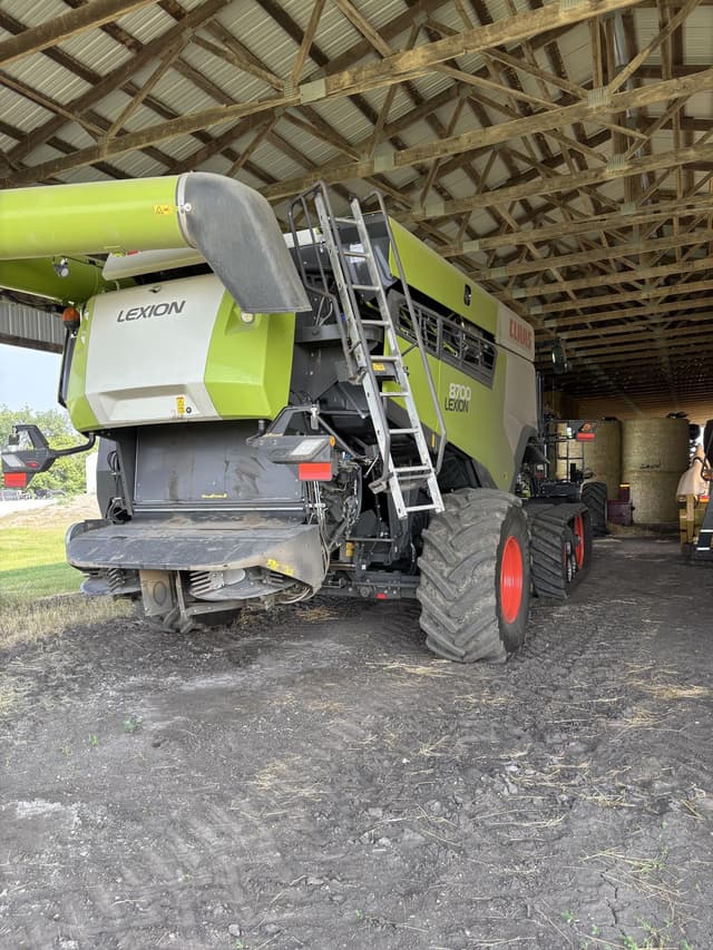 Image of CLAAS Lexion 8700TT equipment image 4