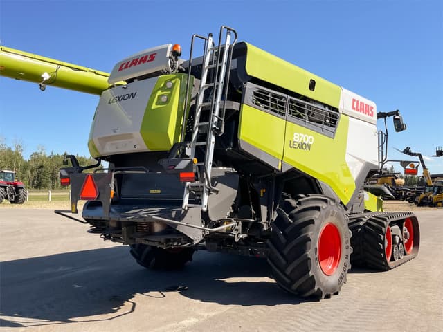Image of CLAAS Lexion 8700TT equipment image 4