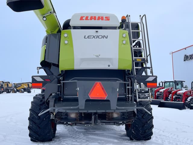 Image of CLAAS Lexion 8700TT equipment image 3