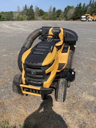 Image of Cub Cadet XT2 SLX50 equipment image 1