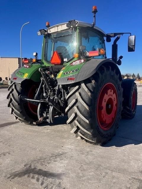 Image of Fendt 714 Vario equipment image 3