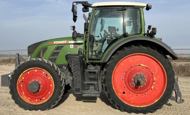 Image of Fendt 724 Vario equipment image 1